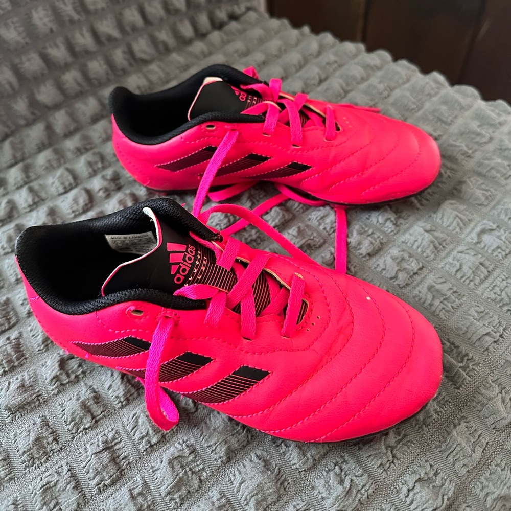 Girls Addidas cleates